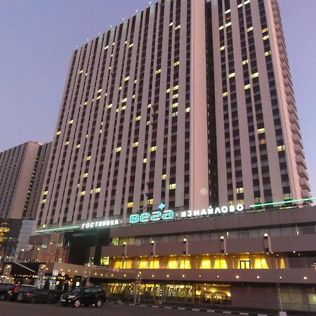 Vega Izmailovo Hotel Moscovo Exterior foto